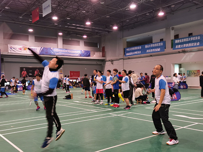 西安校友會 以羽球為媒，凝聚校友情——記參加2020中國高校校友羽毛球賽